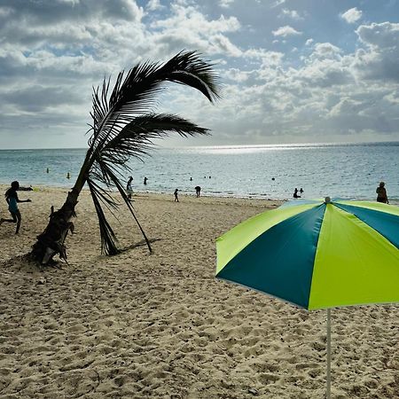 Modern Flat In Flic En Flac-Walk To The Beach 외부 사진