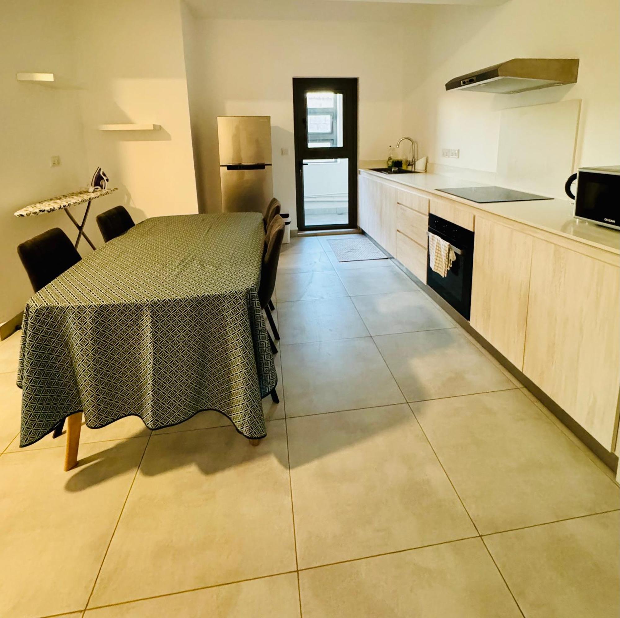 Modern Flat In Flic En Flac-Walk To The Beach 외부 사진